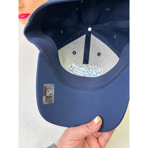 NHL 2008 Winter Classic Buffalo Ball Cap Size L XL Reebok Like New Blue - Picture 6 of 7